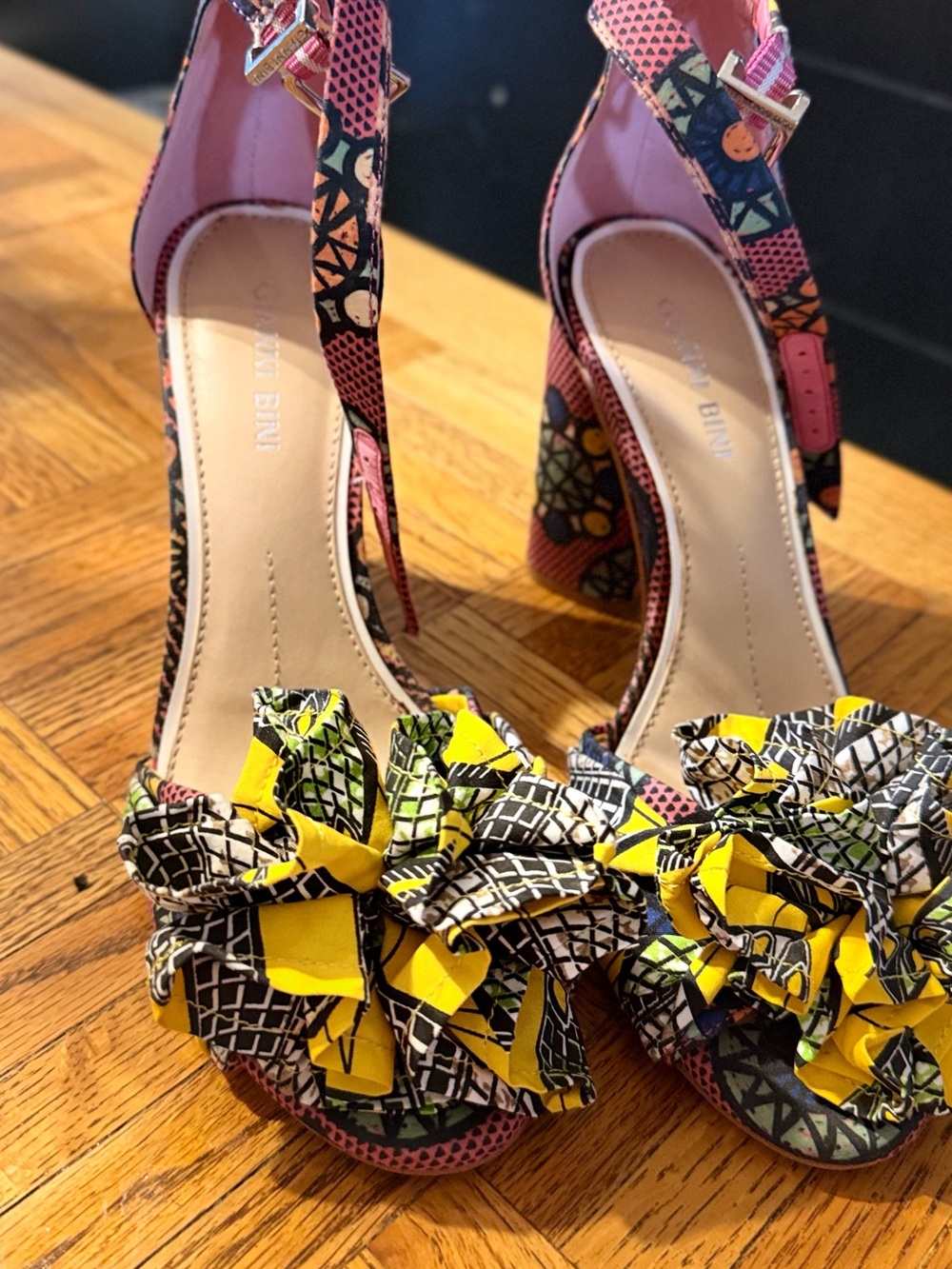 Gianni Bini Yellow & Pink Patterned Bow Slingback Heels